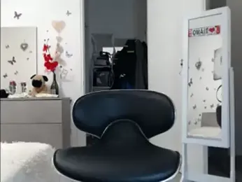 Baby_Panther webcam model stream image