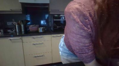 NymfoQueen webcam model stream image
