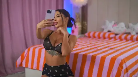 MissMooon webcam model stream image