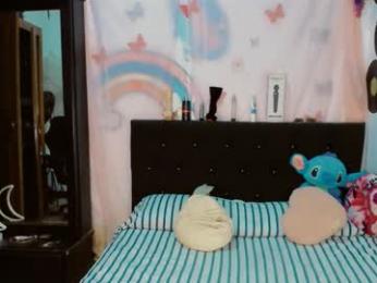 2girls__dream webcam model stream image