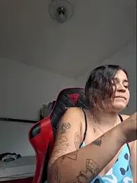 luuhcat09 webcam model stream image