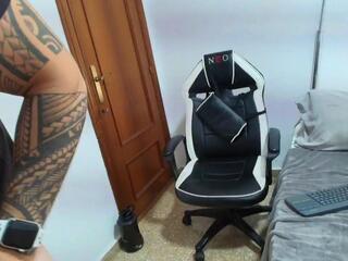 Milan Thomson webcam model stream image