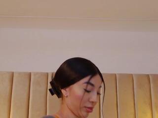 Elsa Rush webcam model stream image