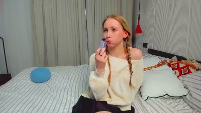 NellaRollinson webcam model stream image