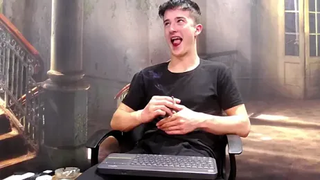 SirReed webcam model stream image