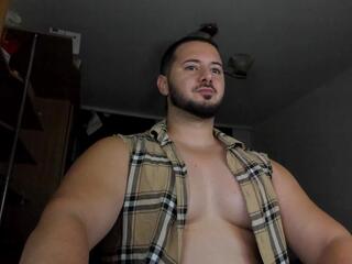 Adonis Steel webcam model stream image