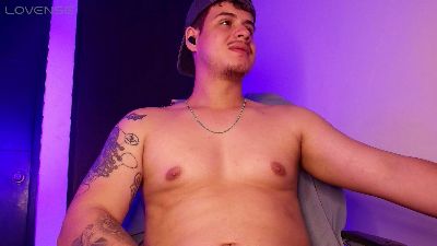 matt_reinold1 webcam model stream image