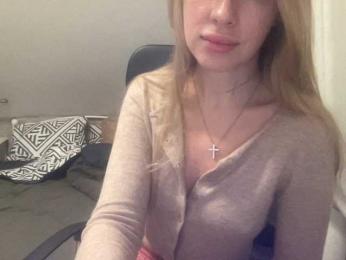 Sweet-Melodie webcam model stream image