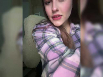 LollaDolly webcam model stream image