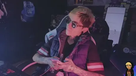 AcidMilo webcam model stream image