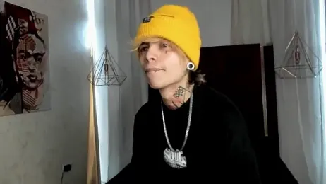 AcidMilo webcam model stream image
