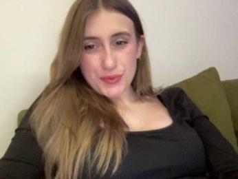 Walkiria19 webcam model stream image