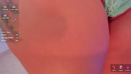 LeahJones_ webcam model stream image