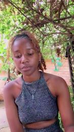 KynaFrenchy webcam model stream image