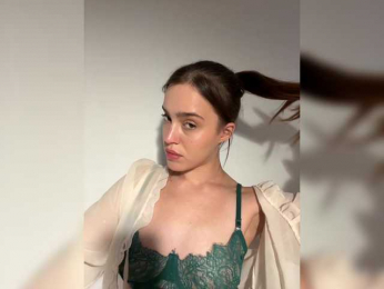 Kendrasil webcam model stream image
