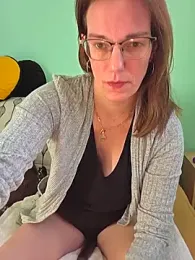 SpiceLea webcam stripchat model stream image