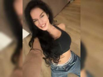 NotBellucci webcam model stream image