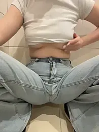 Cumonmme webcam model stream image