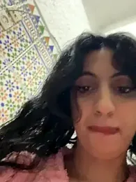 Ni-_haL01 webcam stripchat model stream image