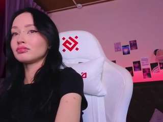 holly-berryy webcam model stream image