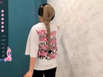 cherry_in_dreams webcam chaturbate model stream image