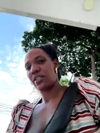 Bustykeyla webcam model stream image