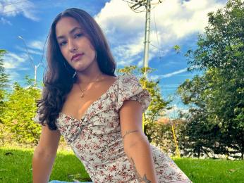 SaraZuleta webcam livejasmin model stream image