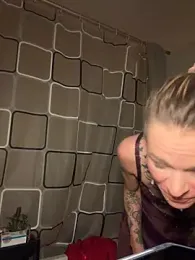 vinique99 webcam model stream image