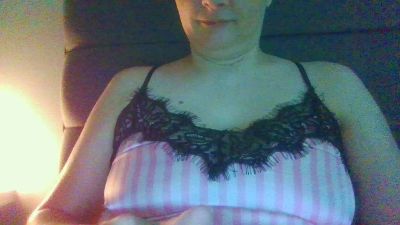 Blondiee38 webcam model stream image