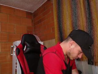 Davis Brave webcam model stream image