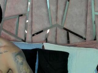 Alix Martin webcam model stream image