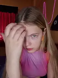 -veranito- webcam model stream image