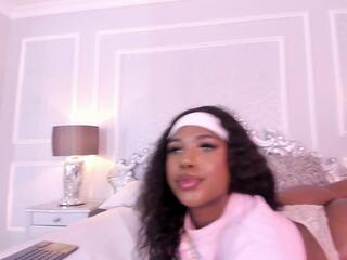 Iris Jones webcam flirt4free model stream image