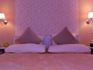 lexi-split webcam model stream image