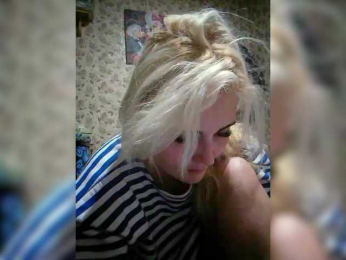 Vika1zvezda webcam model stream image