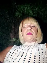 blondebitchlitle webcam model stream image