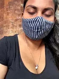 Haanikaur_saavi webcam model stream image