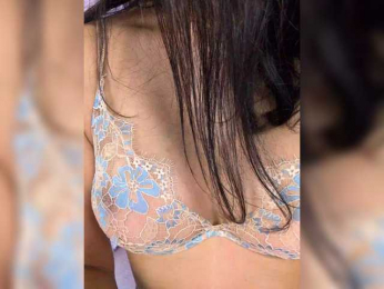 Lorienna webcam model stream image