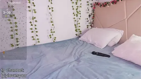 lylylovesyou webcam model stream image