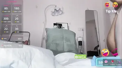 momo-5952 webcam model stream image