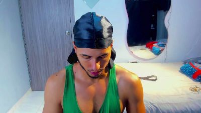 kris_khalifahot webcam model stream image