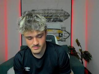 Wade Townes webcam model stream image