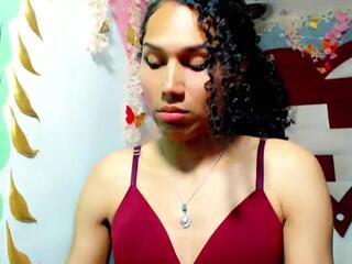 Lunita Lopez webcam model stream image