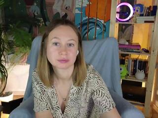 Brooke Evaans webcam model stream image