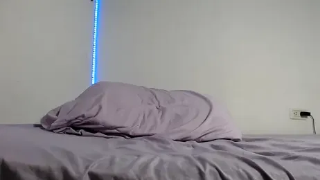IsaXander743 webcam model stream image