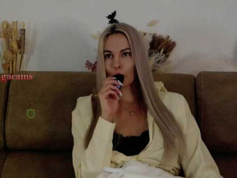 Kocmoc_Katerina webcam model stream image