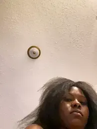 Dellah27 webcam model stream image