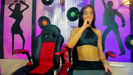 nickyminach_ webcam model stream image