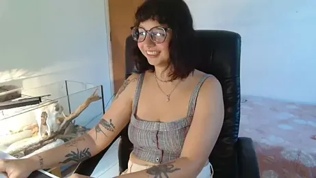 myamillor webcam model stream image