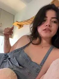 missani webcam model stream image